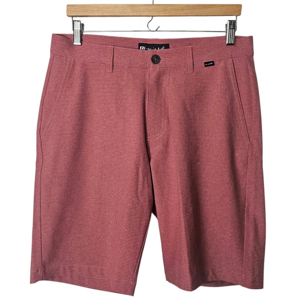 NWT Travis Mathew 32 Shorts Red Striped Chino‎ Golf Casual Performance Stretch